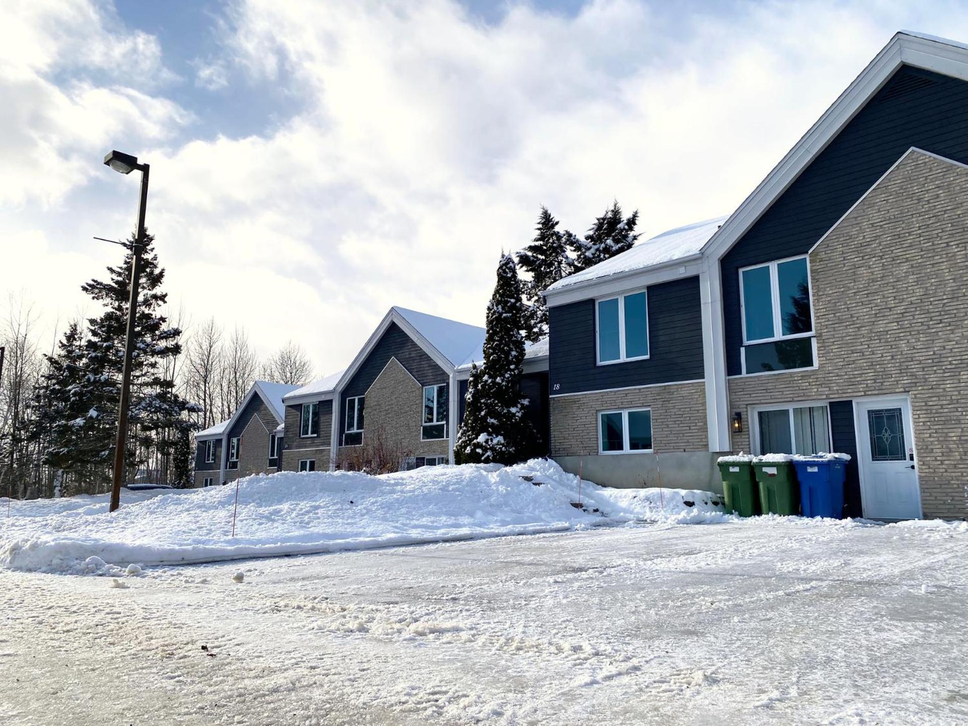 Chalets Montmorency Mont-Sainte-Anne Exterior photo